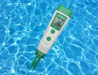How to Test for Salt Levels in a Swimming Pool