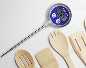 Product Review: DeltaTrak Waterproof Lollipop Thermometer with Reduced Tip (IC-11040)